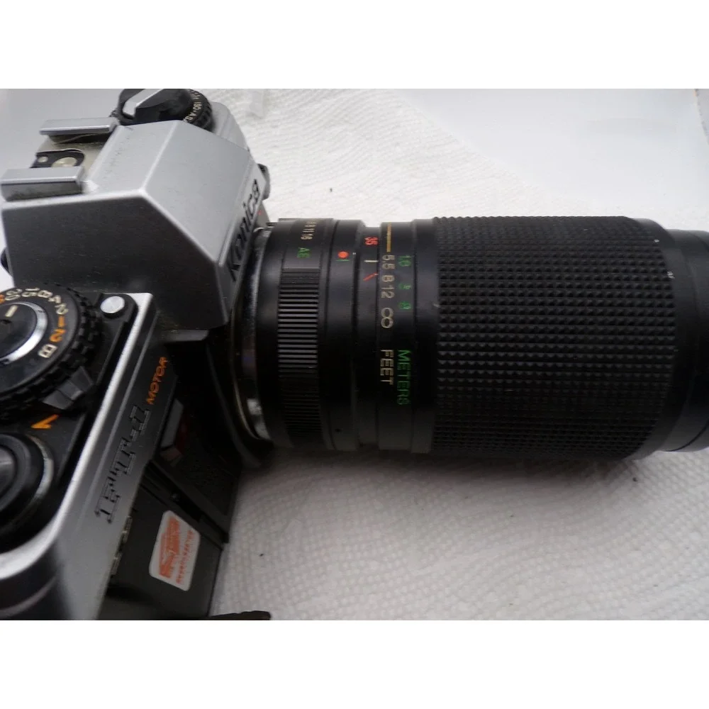 Konica FT-1 Motor 35mm‎ SLR Film Camera Zoom Lens Vintage Photography Untested - Picture 3 of 4